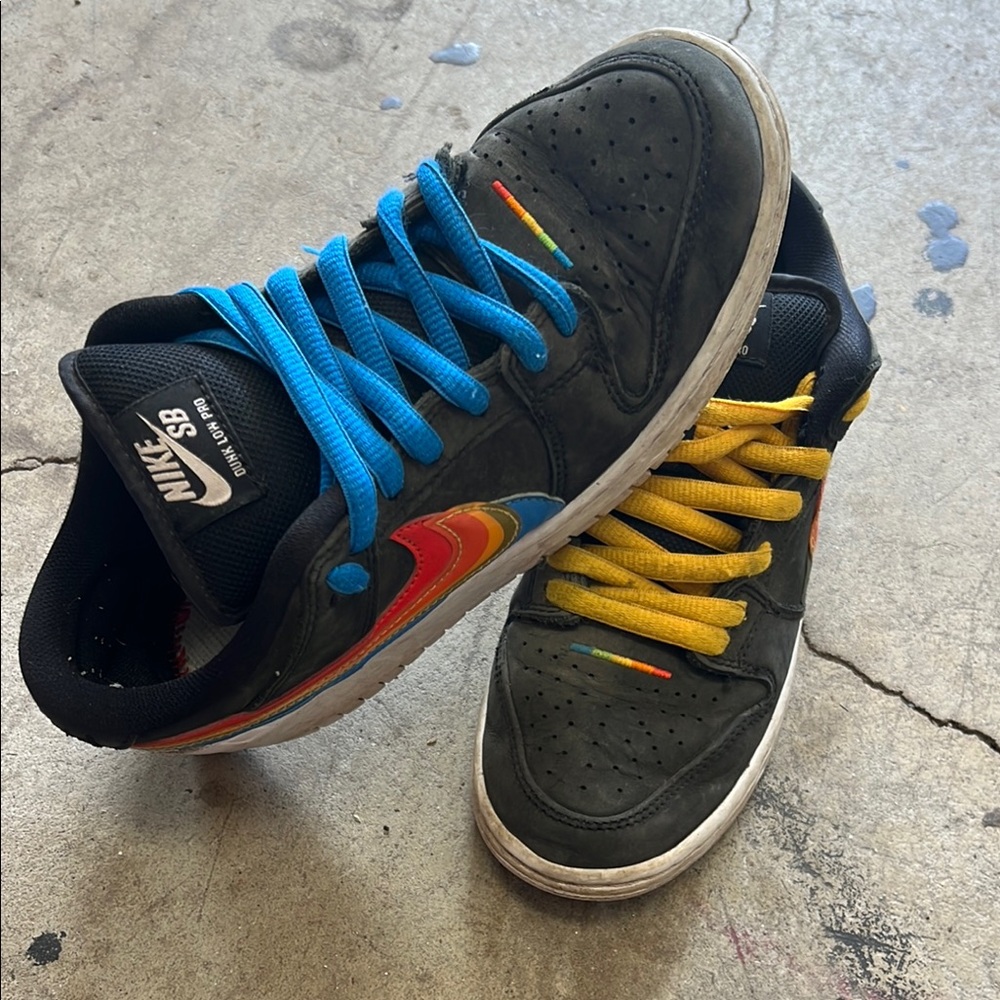 Polaroid Nike SB Kids Shoes - Black with Blue and Yellow Laces